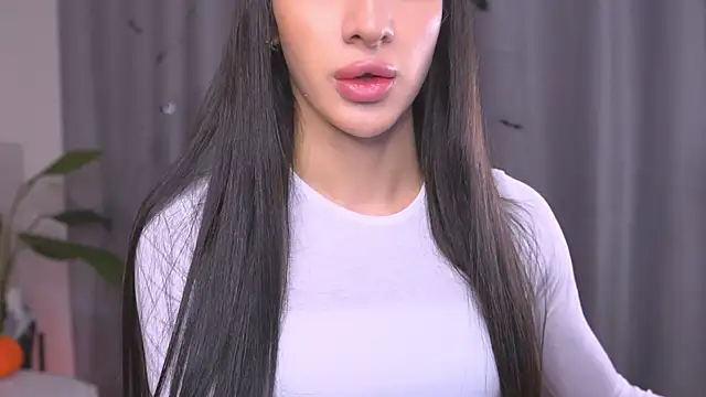 Kim Oberlin  online show from October 25, 11:07 am