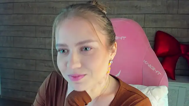 SelinSwarovski online show from February 26, 5:23 pm