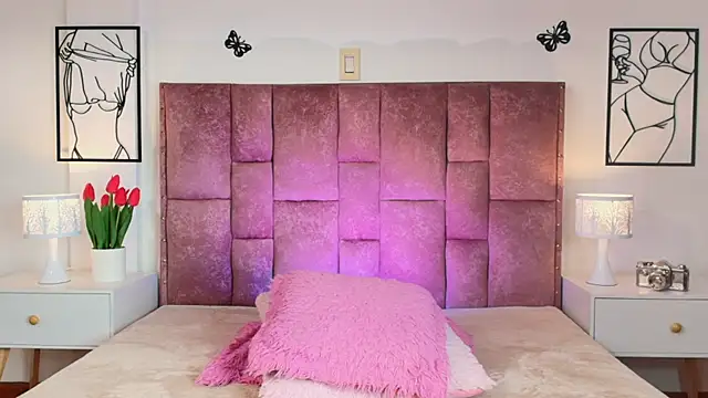 NicolMiller4 online show from December 1, 2:59 am