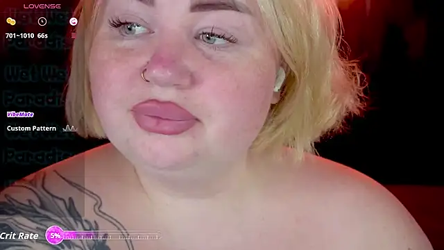 ZaraReignn online show from November 25, 7:10 am