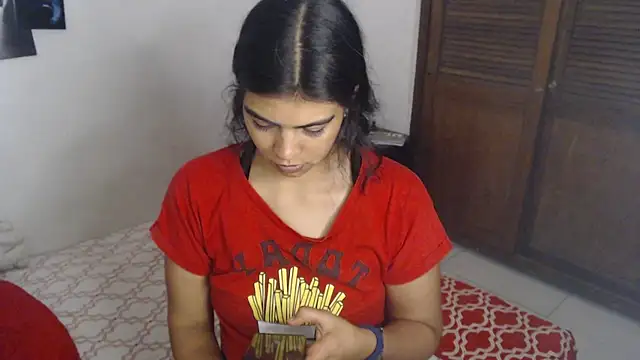 Pocahontas Princess  online show from April 26, 3:37 am