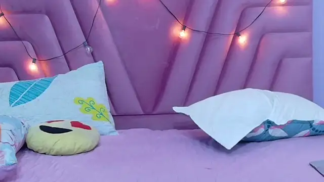 hornybarelylegalgirl online show from March 25, 12:08 pm