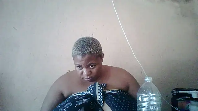 bustyboobs6 online show from February 19, 9:20 am