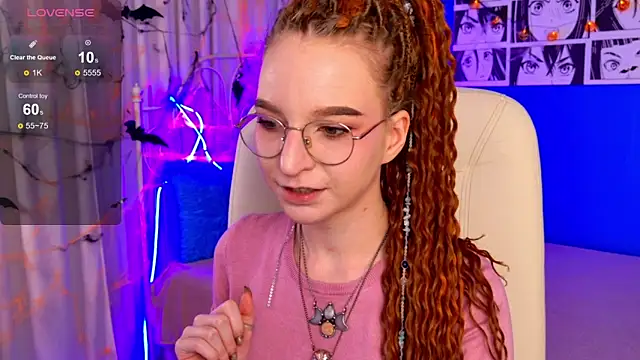 VioletShine online show from October 19, 1:02 pm