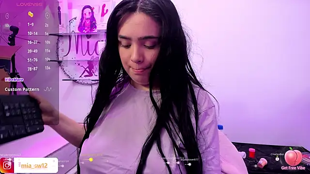 mia johns  online show from November 18, 6:47 am