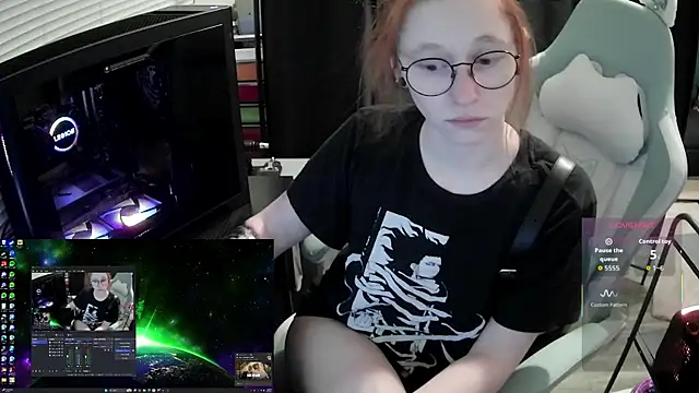 LilyFoxxx online show from May 8, 5:10 am