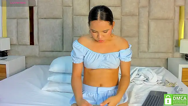 valtira nova online show from March 9, 8:01 pm