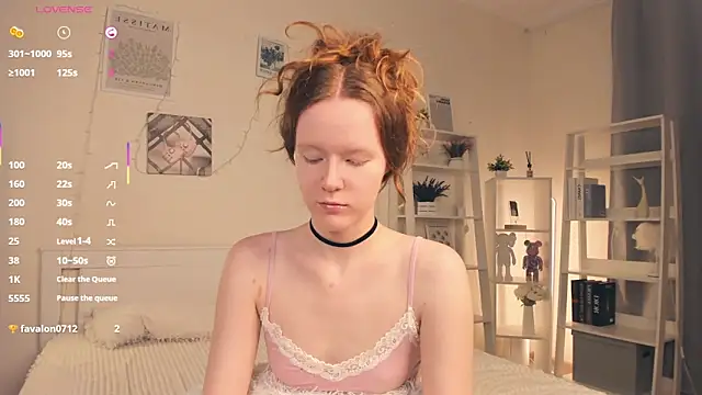 ZaraBluitt online show from December 18, 7:46 am