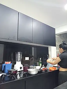 Sofi hot 4m online show from February 24, 1:27 am