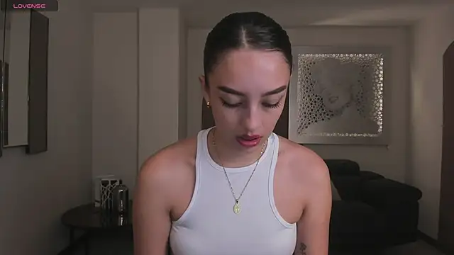 Snapshot of KaiaFerreira chatting on October 10, 12:10 pm KaiaFerreira online show from October 10, 12:10 pm