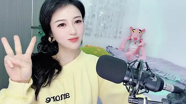 starsqimei online show from February 3, 6:40 am