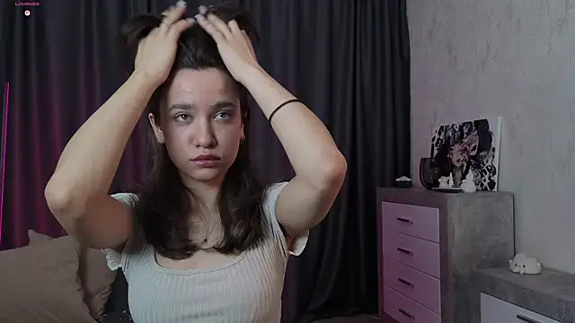 EmeliaReaper online show from November 8, 1:10 am