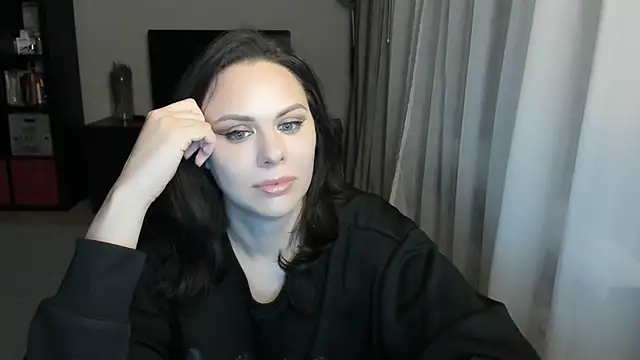 MollyCheiz online show from November 13, 2:38 pm