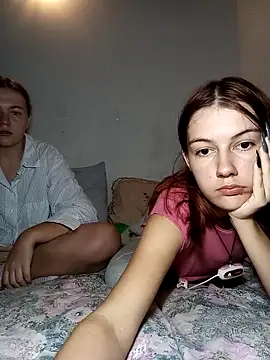 Snapshot of ella_grays chatting on September 12, 6:59 pm ella grays online show from September 12, 6:59 pm