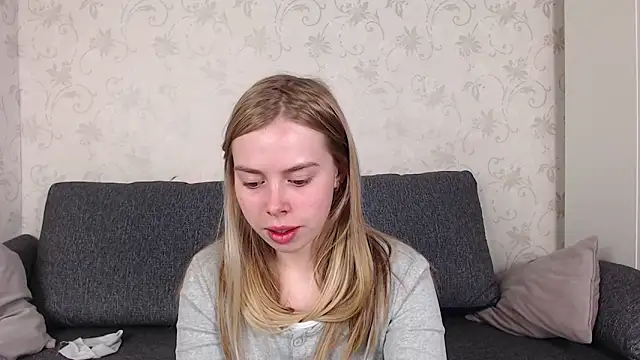 sofiaa here online show from March 30, 12:21 am