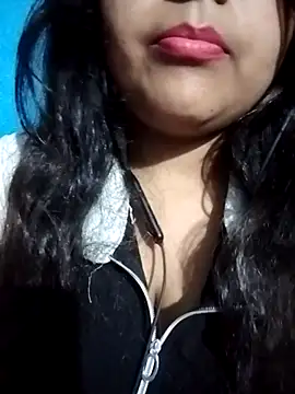 Love-Veronica online show from February 25, 6:50 pm