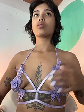 LollaByer online show from February 18, 9:03 pm