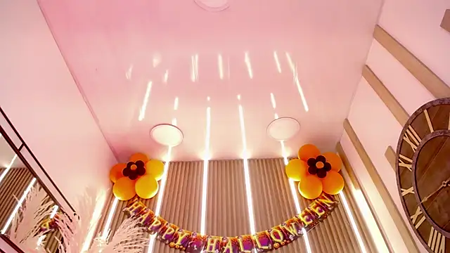 Aniie Doll online show from October 30, 9:38 pm