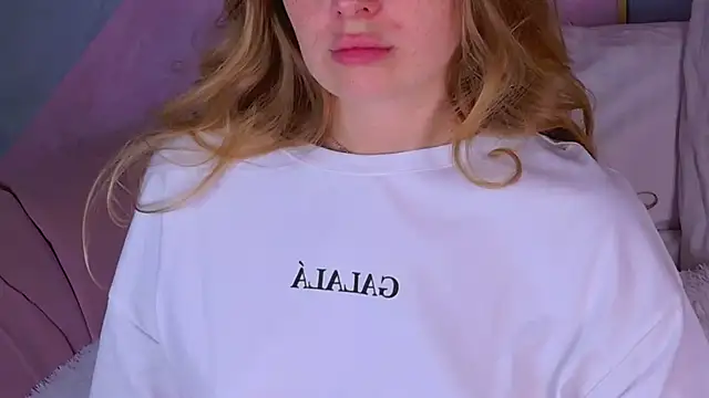 BeatriceEsmont online show from October 11, 7:27 pm