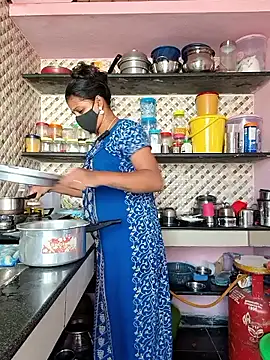 Tamil Shalini Lustyy online show from October 26, 4:30 am