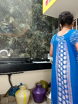 Tamil Shalini Lustyy online show from November 13, 11:04 pm