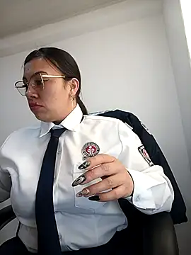 LIZ-06  online show from October 4, 5:06 pm