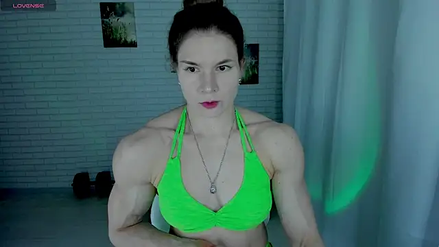Lisa Ray online show from May 14, 8:36 pm