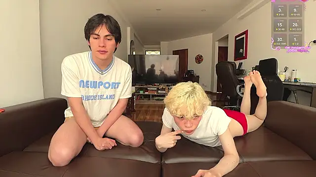 mapleg online show from March 26, 7:26 pm