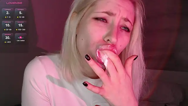 alexa novak online show from November 17, 2:56 am