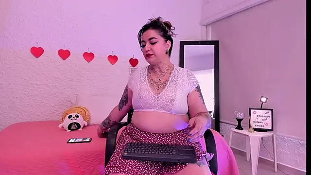 poisson ivy online show from September 8, 7:46 pm