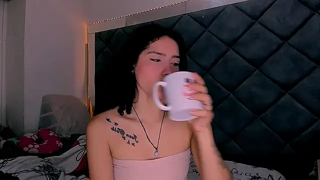 Nellyhills online show from October 21, 1:48 pm