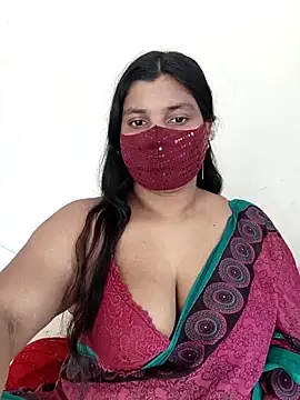 Hot-Angel  online show from February 3, 7:02 am