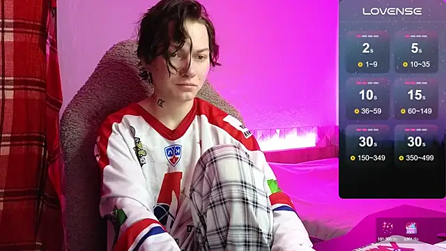 esajukyy online show from October 16, 2:09 pm