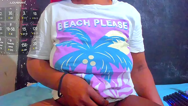 KamariaFyre online show from November 18, 3:29 am