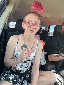 Stonermama666420 online show from March 22, 7:31 pm