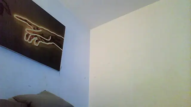 Snapshot of Avamereandmikel chatting on September 15, 9:22 pm Avamereandmikel online show from September 15, 9:22 pm