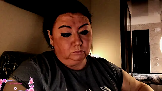 SexxyDreams1 online show from September 18, 4:33 am