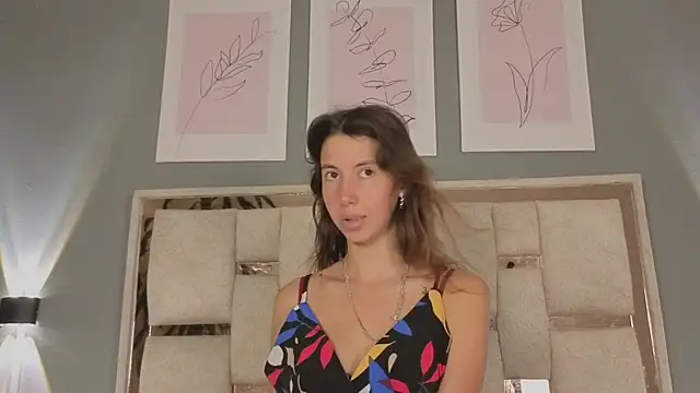 jolie lov online show from September 12, 2:02 pm