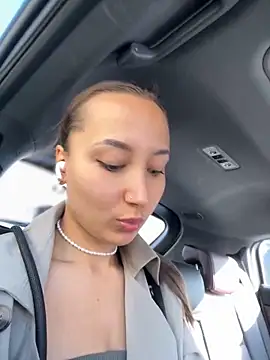 VelvetVixenI online show from September 25, 12:15 pm