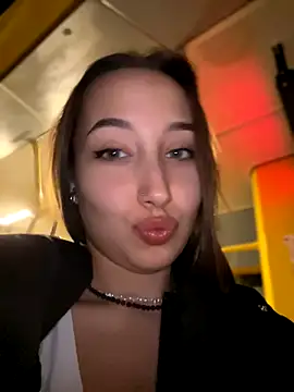 VelvetVixenI online show from November 17, 5:02 pm