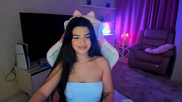 AlluringAriel online show from September 22, 7:45 pm