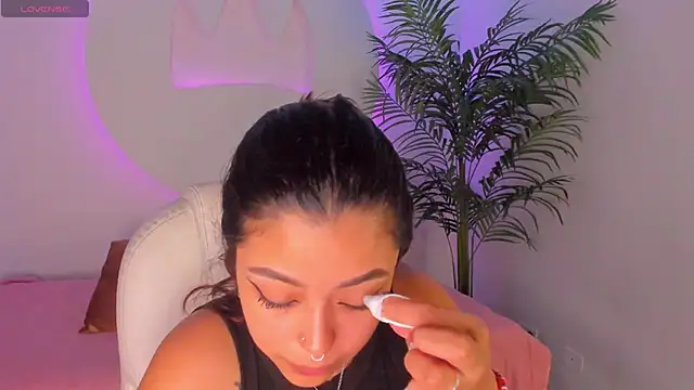 Ariana Pierce online show from November 18, 12:39 pm