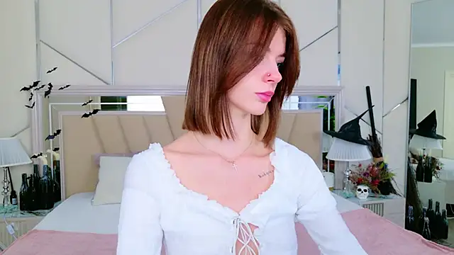 MeganMour online show from October 30, 5:03 pm