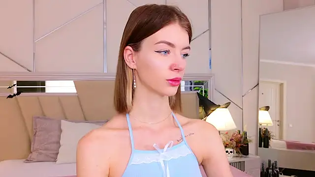 MeganMour online show from November 4, 4:56 pm