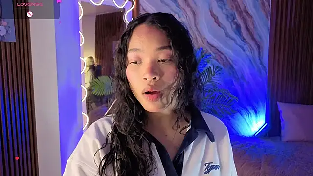 penelope tay1 online show from June 3, 3:40 am