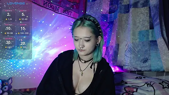 Snapshot of Milten-Trish chatting on October 1, 6:35 pm Milten-Trish online show from October 1, 6:35 pm