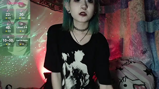 Snapshot of Milten-Trish chatting on October 3, 10:37 pm Milten-Trish online show from October 3, 10:37 pm