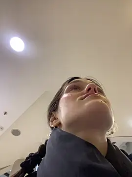 Mia Mia M online show from February 13, 2:51 pm