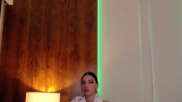 SkylerSpark online show from April 9, 7:30 pm