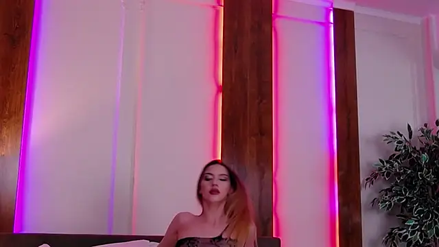 SkylerSpark online show from November 13, 10:20 pm